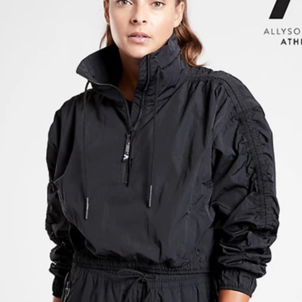 Allyson Felix x Athleta Cropped Half-Zip size medium